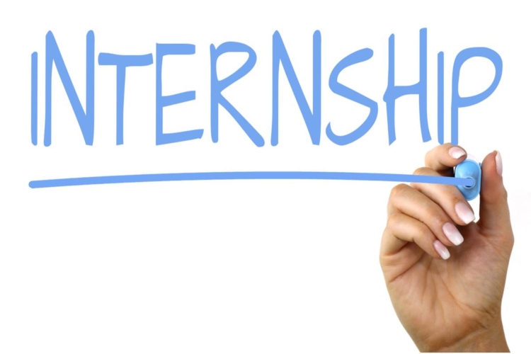 TOP 10 INTERNSHIPS  FOR CSE STUDENTS TO GET A JOB IN 2022